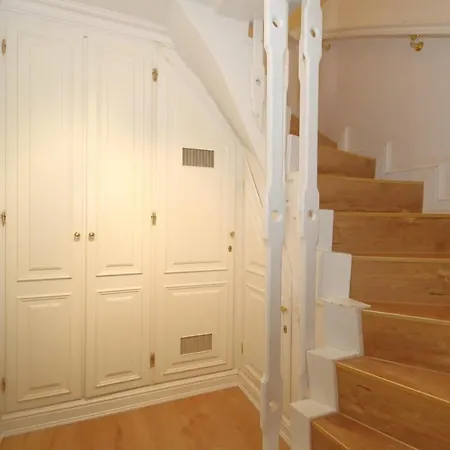 Morgenroth Apartment